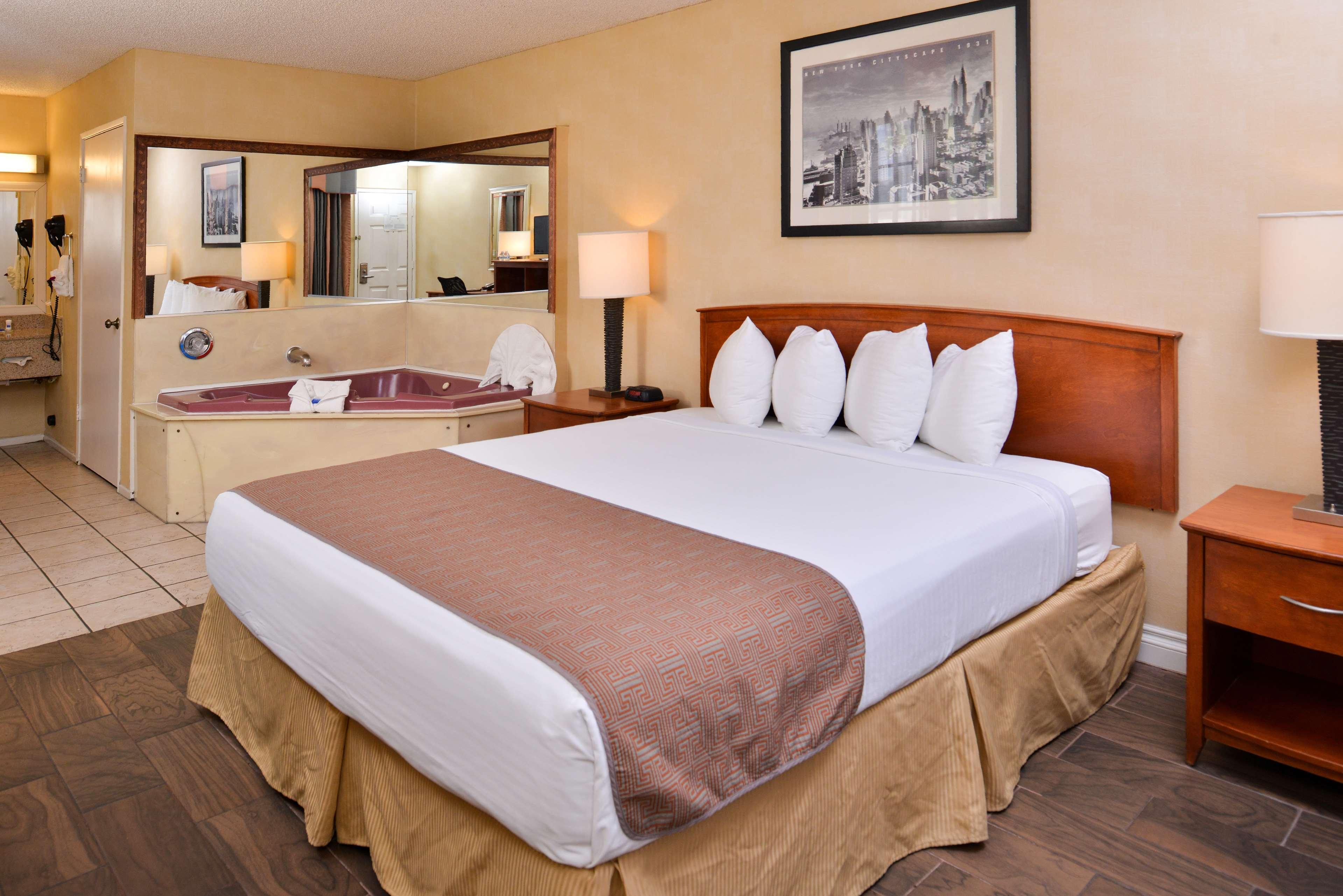 Best Western Palm Garden Inn Вестмінстер Екстер'єр фото
